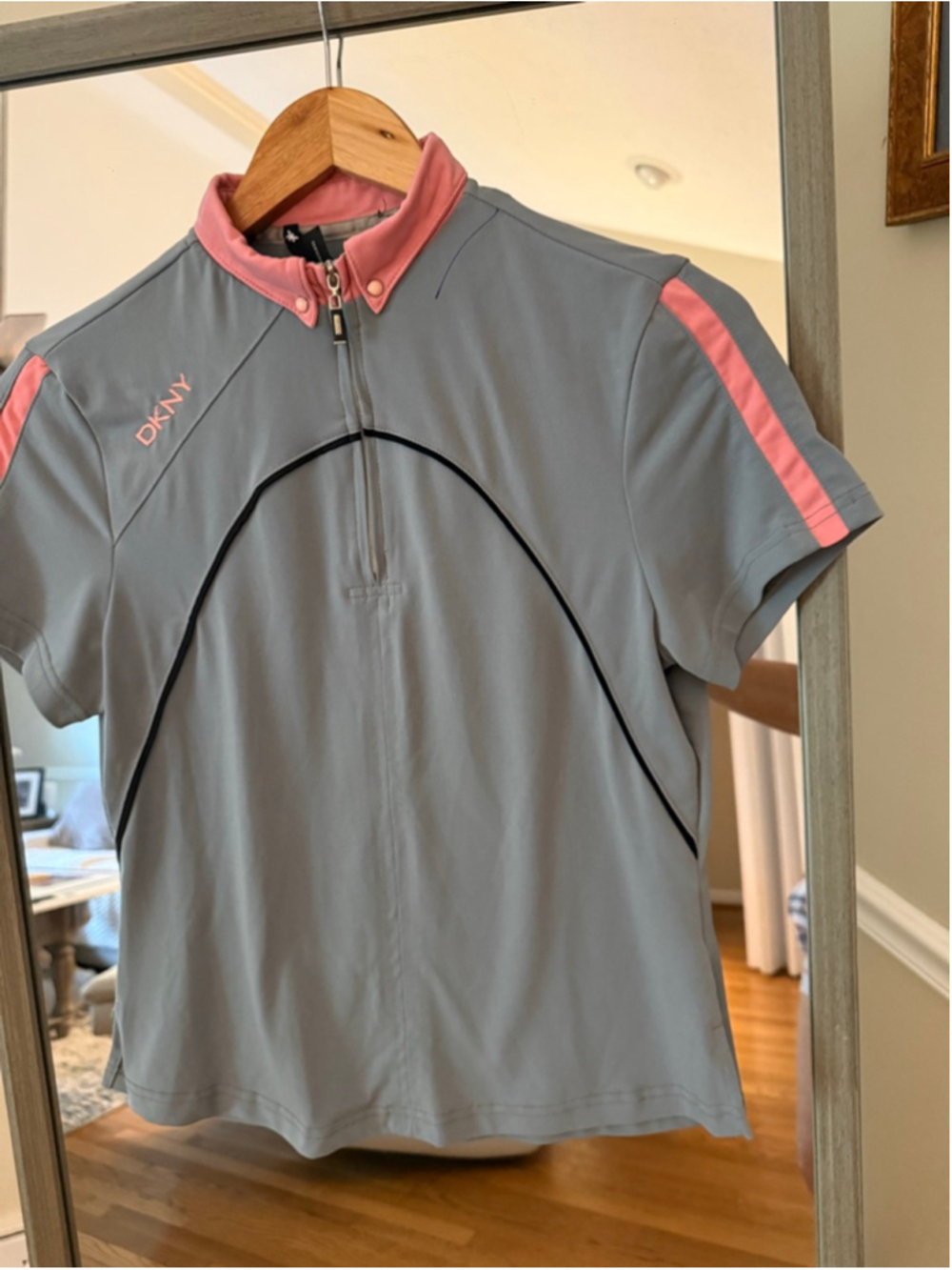Women's DKNY Gray & Pink Short Sleeve Tee S